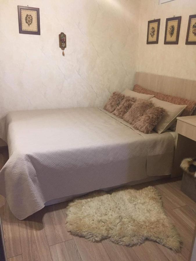 White House Taso Apartamento Tbilisi Exterior foto