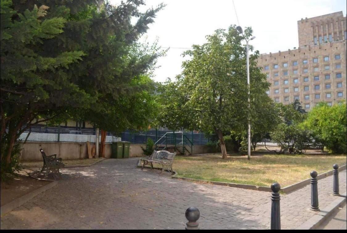 White House Taso Apartamento Tbilisi Exterior foto